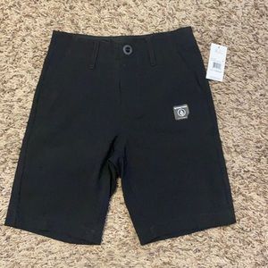 Boys volcom shorts